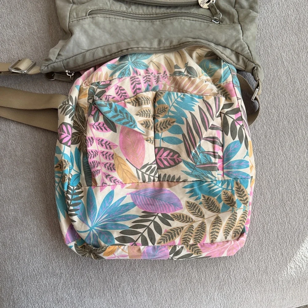 Travelon this purse